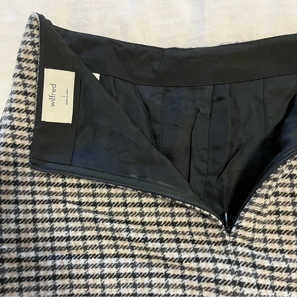 Aritzia Wilfred plaid mini skirt - Picture 3 of 4
